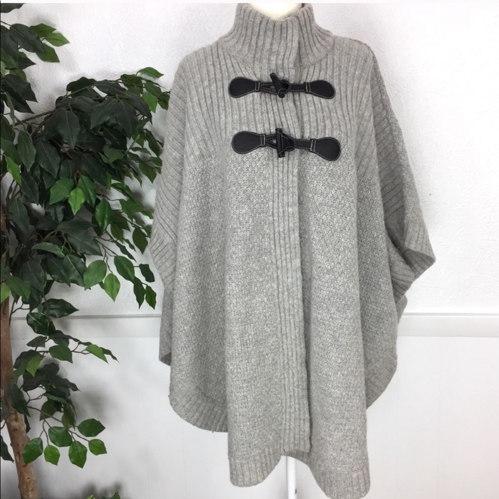 TAHARI wool poncho cape M